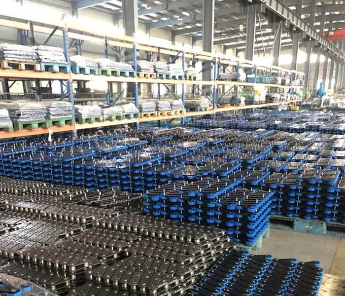 Escalator chains
